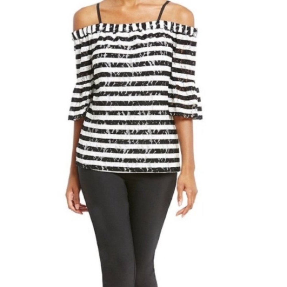 DESIGNER Karl Lagerfeld Paris lace Off Shoulder blouse  XS NEW w/Tags